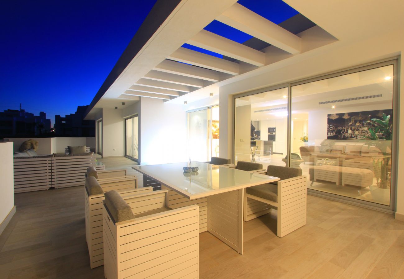 Apartamento en Estepona - 2288 Luxury Penthouse with Private Rooftop Pool