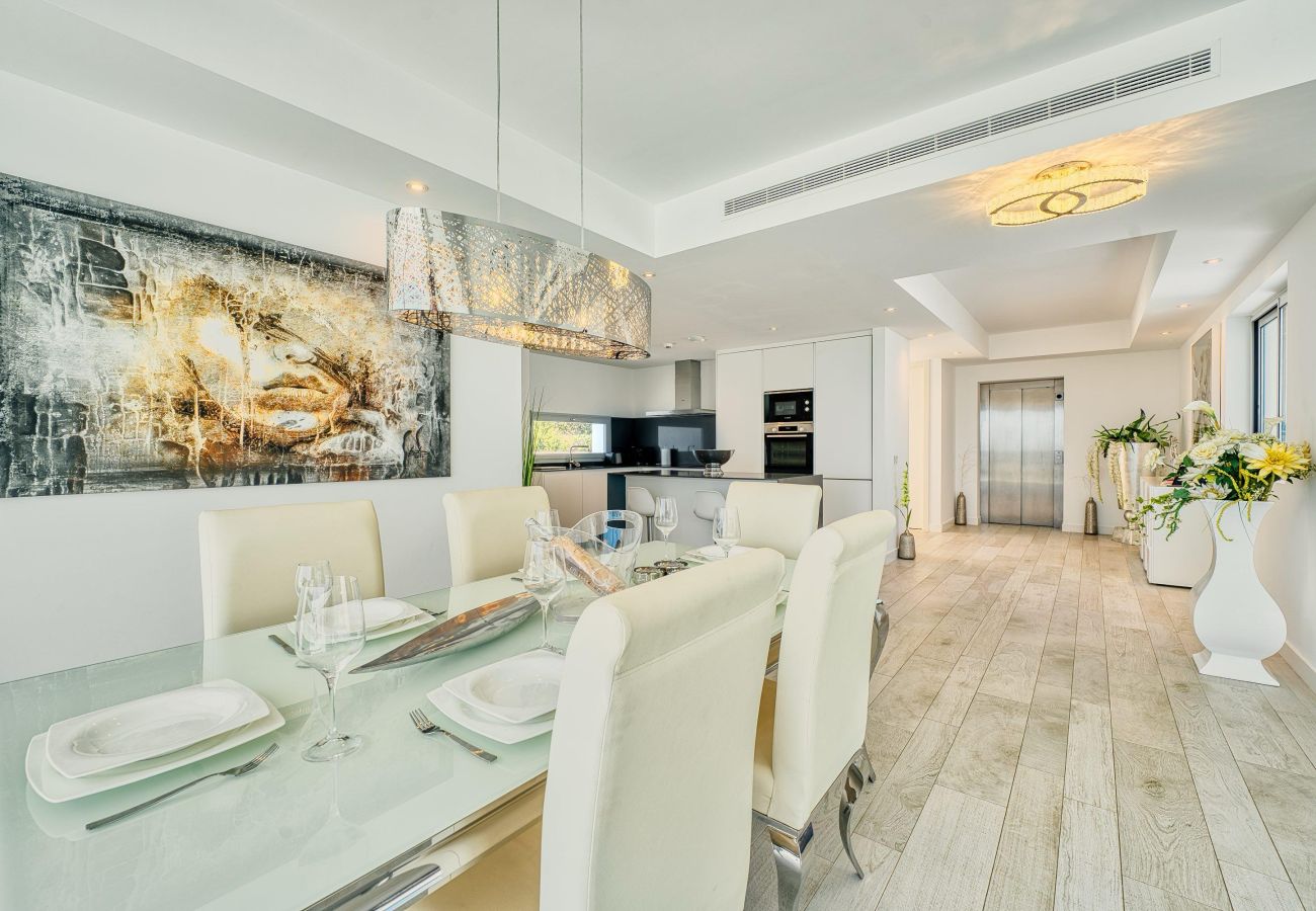 Apartamento en Estepona - 2288 Luxury Penthouse with Private Rooftop Pool