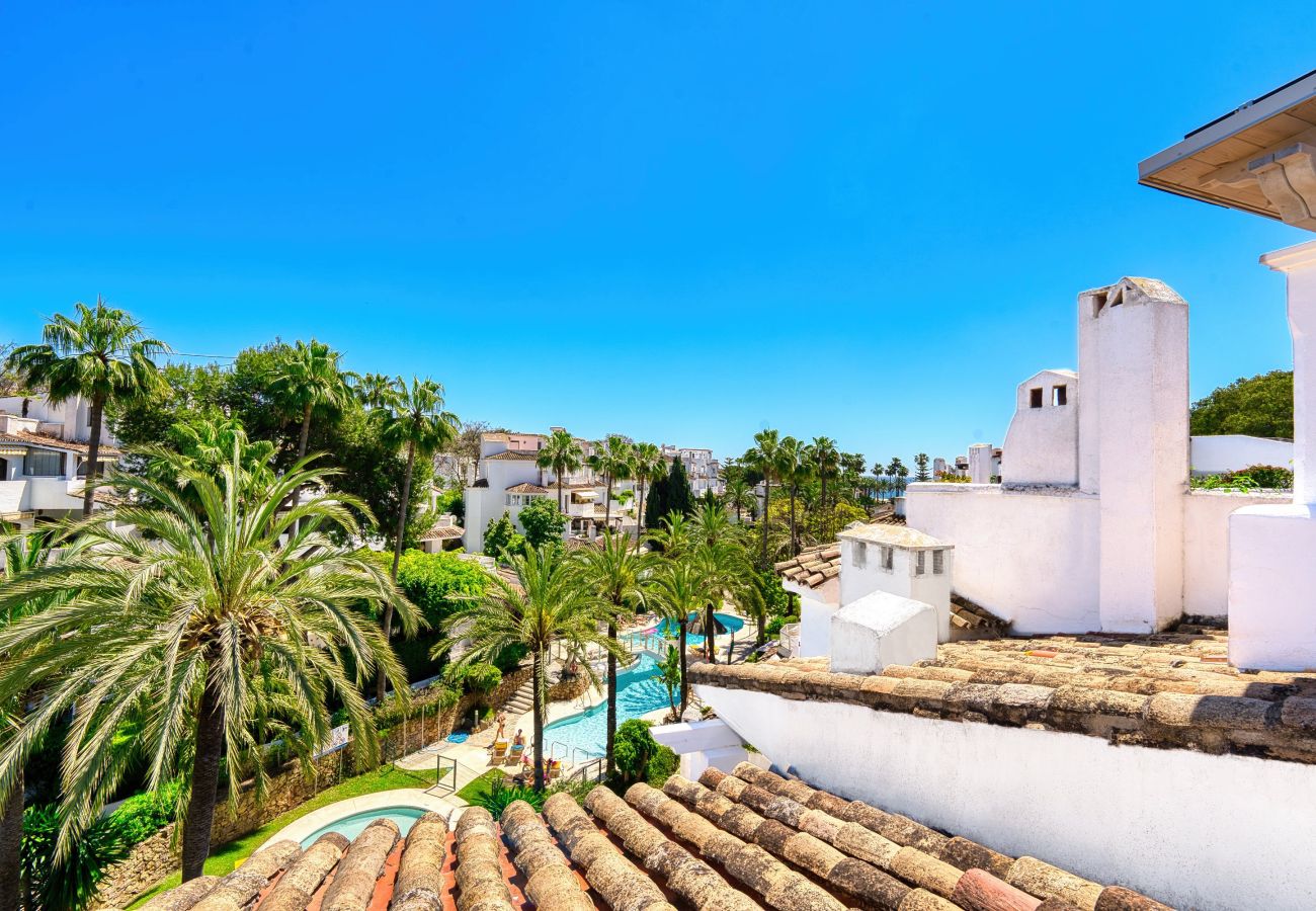 Apartamento en Marbella - 1081 Luxurious Beachfront Penthouse with Jacuzzi