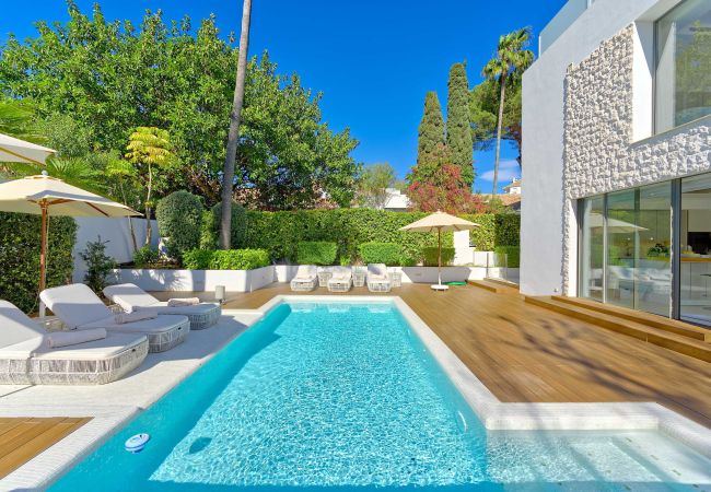 Villa en Marbella - 2244 Luxury Modern Villa with Pool in Puerto Banús