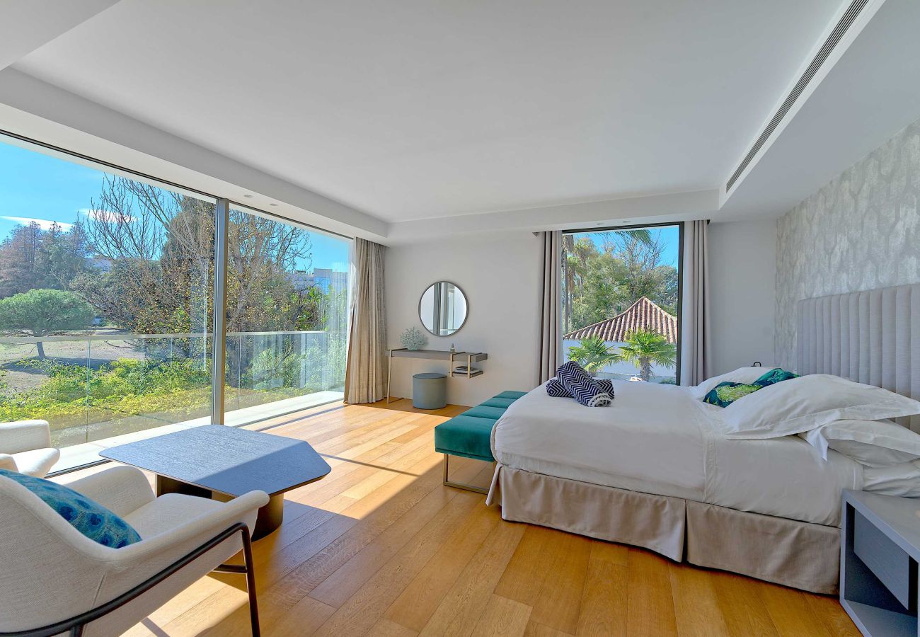 Villa en Marbella - 2244 Luxury Modern Villa with Pool in Puerto Banús