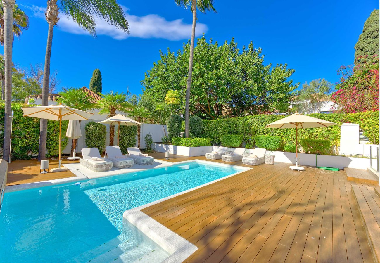 Villa en Marbella - 2244 Luxury Modern Villa with Pool in Puerto Banús