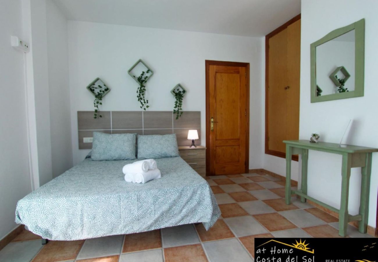 Apartamento en Nerja - Apartamento Huelva Jimena by At Home Costa del Sol
