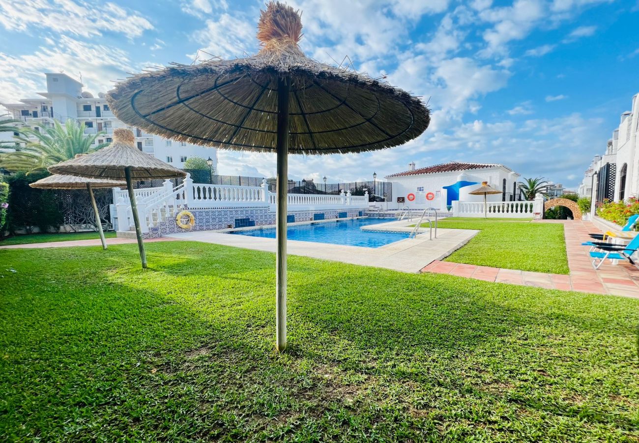 Apartamento en Nerja - Apartamento Verano Azul by At Home Costa del Sol