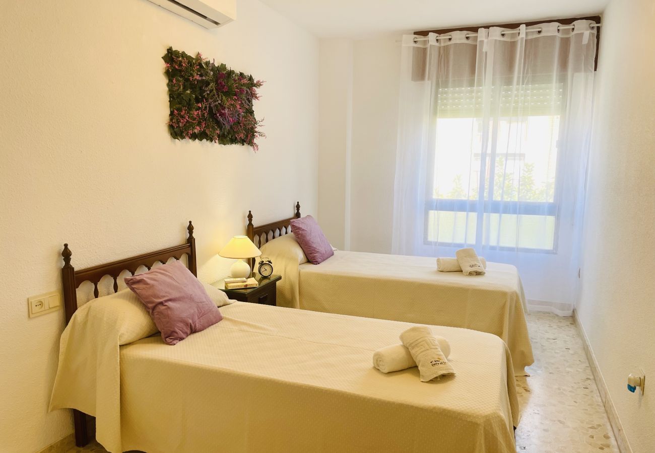 Apartamento en La Herradura - Apartamento Sol y Mar la Herradura by At Home Cost