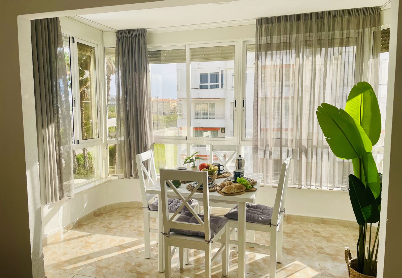 Apartamento en Torrox Costa - Alma de Laguna · Vistas al mar y piscina