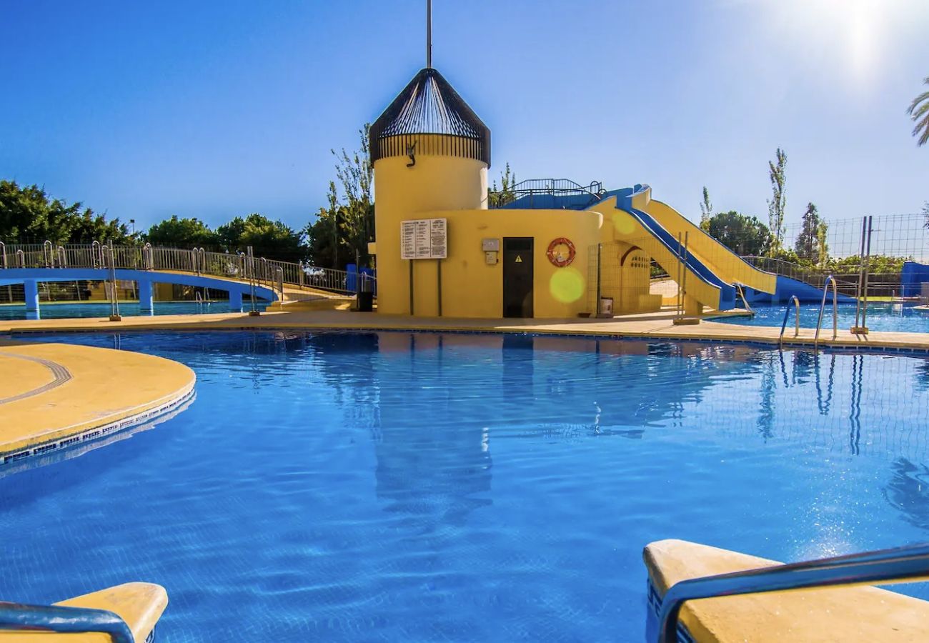 Estudio en Arroyo de la Miel - Estudio Minerva Splash by At Home Costa del Sol