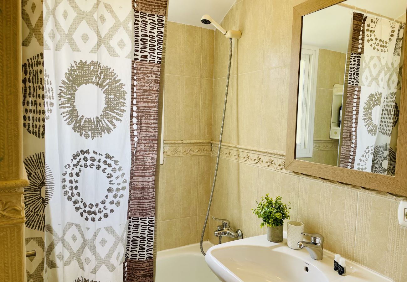 Apartamento en Algarrobo Costa - Albatros 3 by At Home Costa del Sol