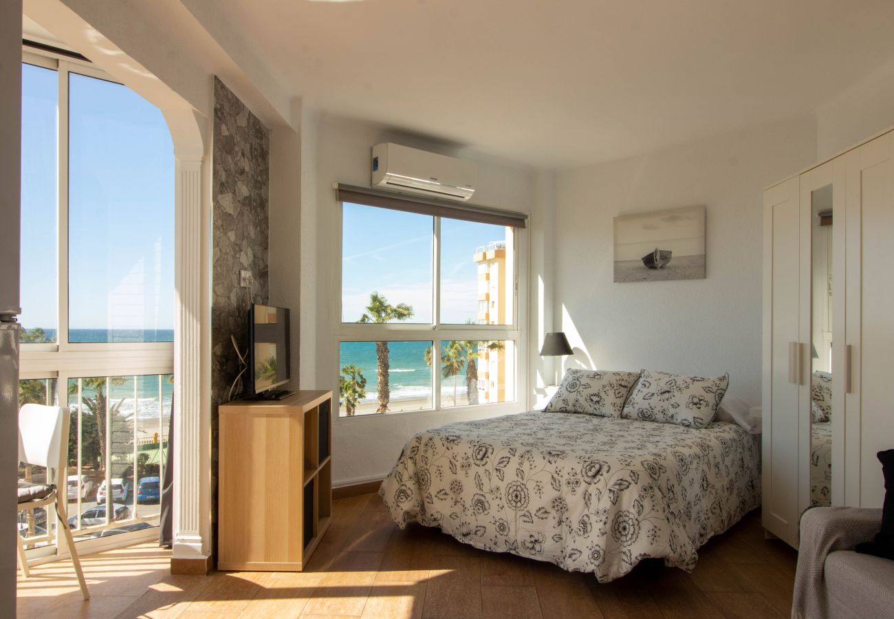 Estudio en Torrox - Ruselo 308 by At Home Costa del Sol