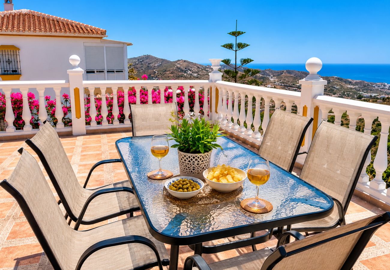 Villa en Torrox - Villa Cecilia con Vistas by At Home Costa del Sol