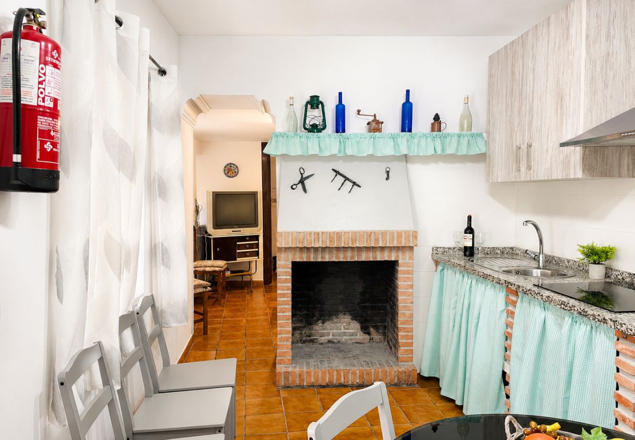 Casa rural en Sayalonga - Cortijo Majuelo con piscina privada Sayalonga