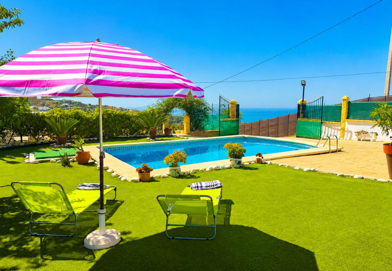 Casa en Torrox Costa - Cortijo las Flores con piscina privada