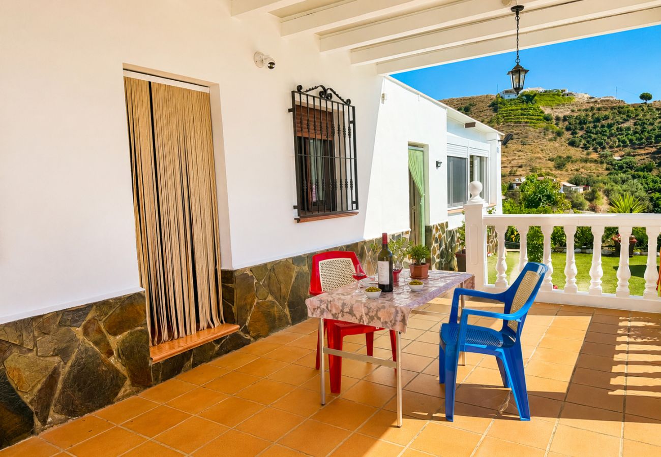 Casa en Torrox Costa - Cortijo las Flores con piscina privada