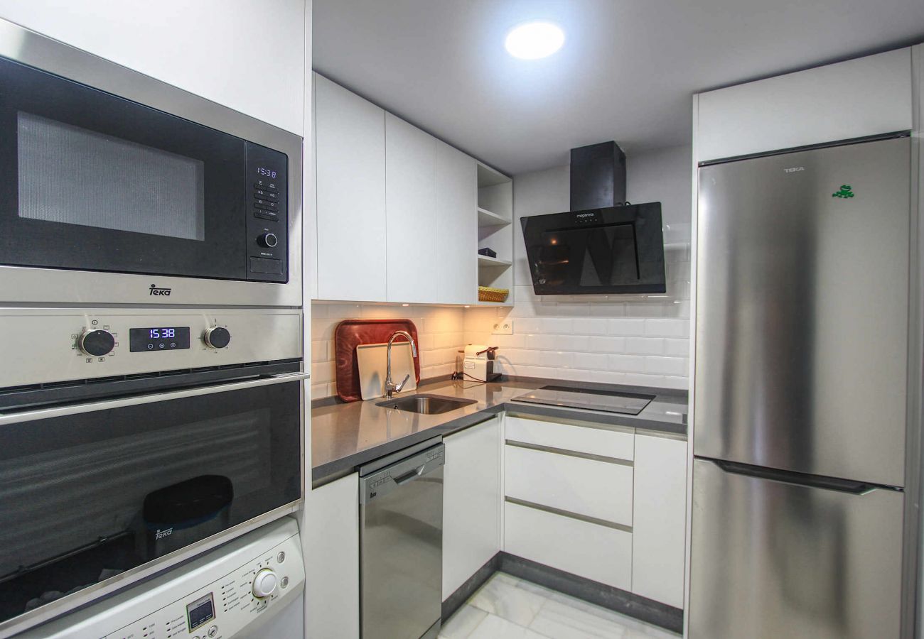 Apartment in Marbella - 1079 Puerto Banus Apartment with Marina View