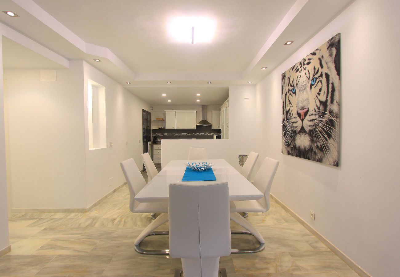 Apartment in Marbella - 1108 Elegant Golden Beach Apartments with sea View