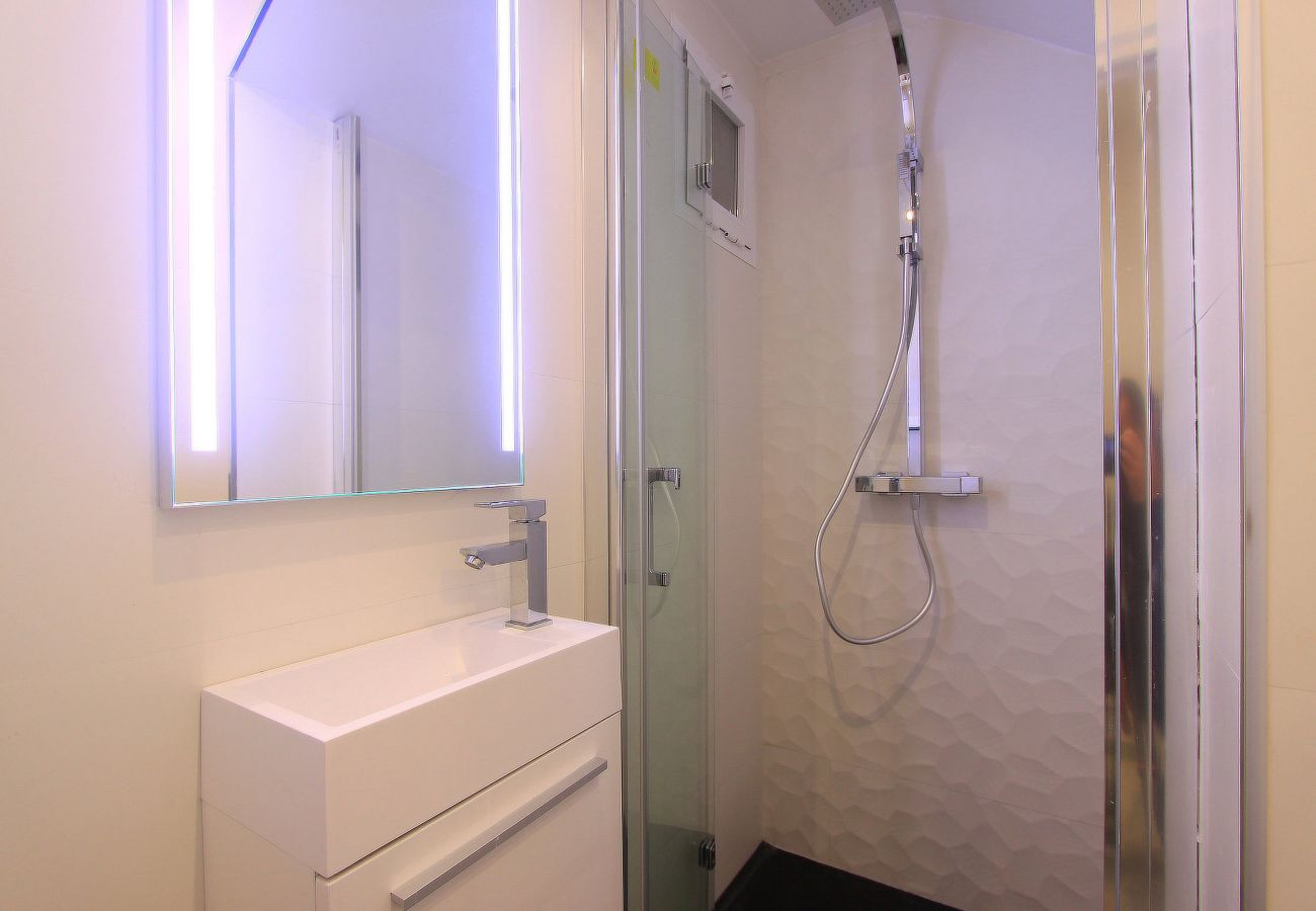 Apartment in Marbella - 1108 Elegant Golden Beach Apartments with sea View