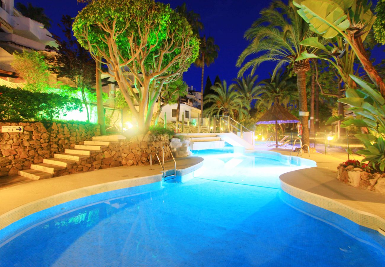 Apartment in Marbella - 1108 Elegant Golden Beach Apartments with sea View