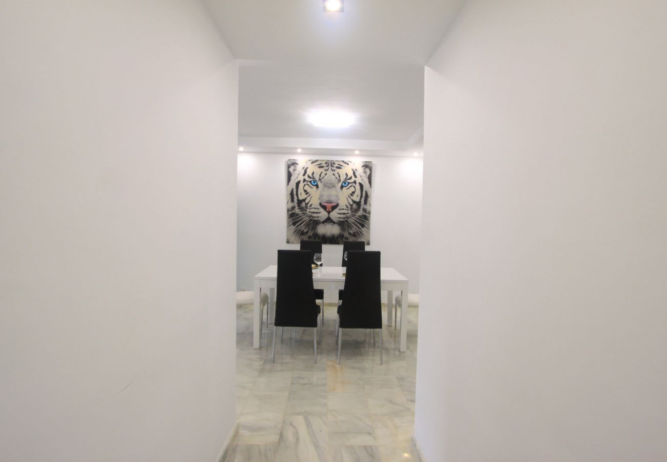 Apartment in Marbella - 1080 Luxury Family Penthouse