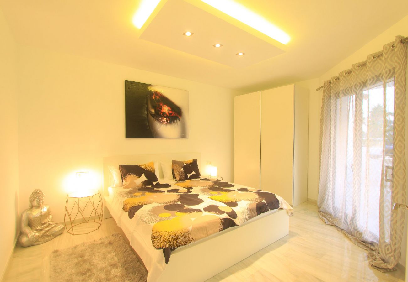 Apartment in Marbella - 1080 Luxury Family Penthouse