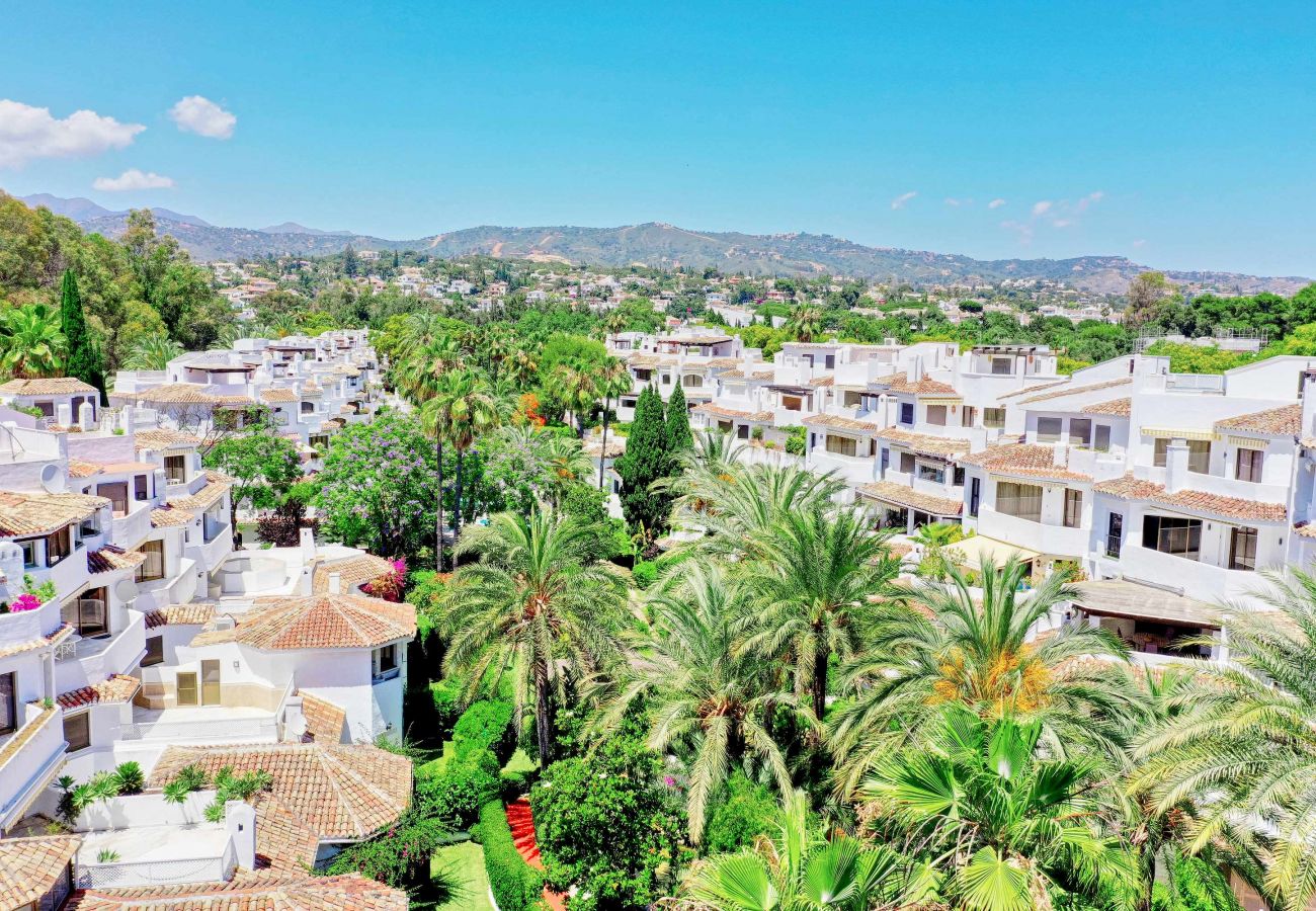 Apartment in Marbella - 1080 Luxury Family Penthouse