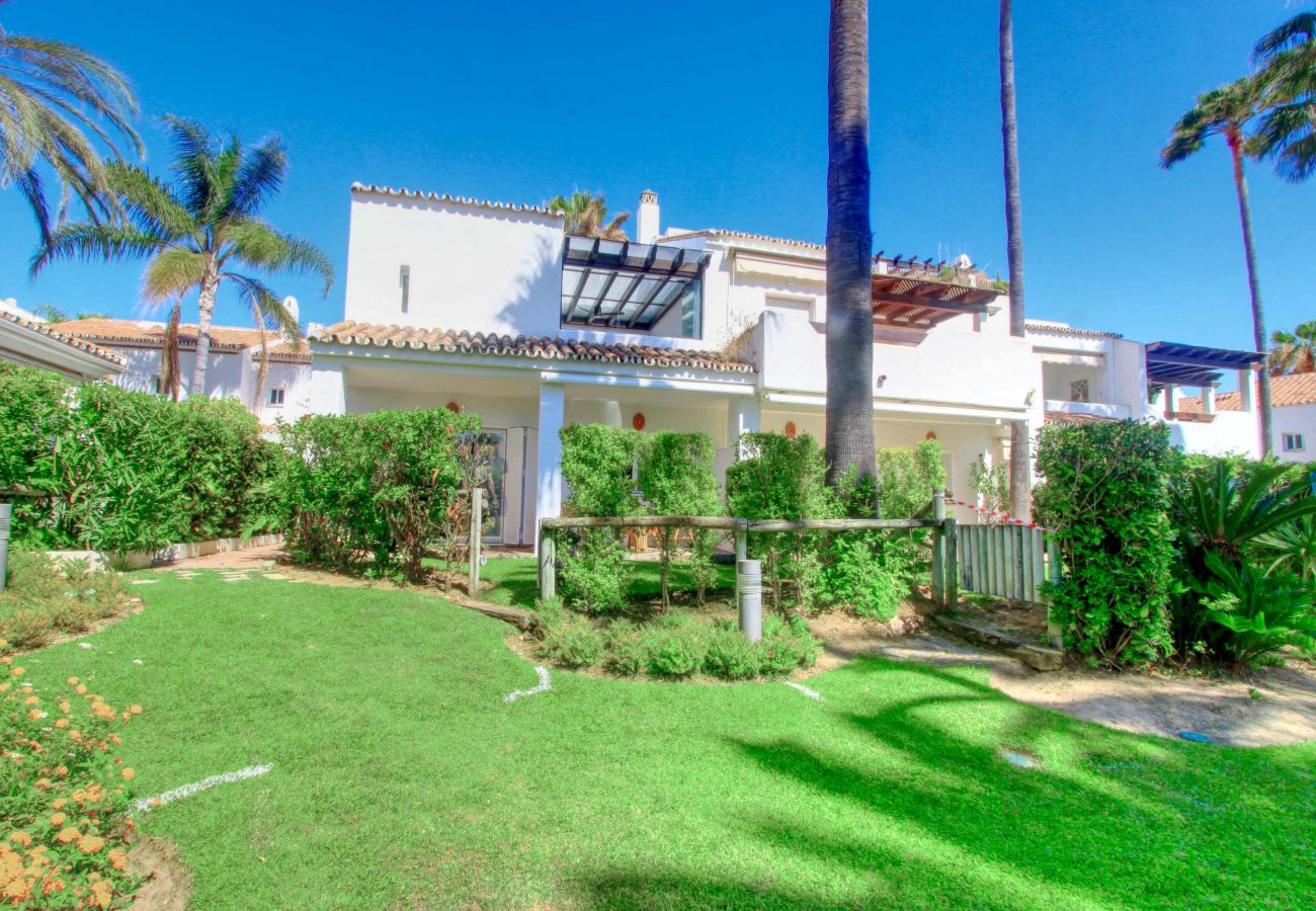 Terraced House in Marbella - 1176 Beachfront Paradise in Bahia de Marbella