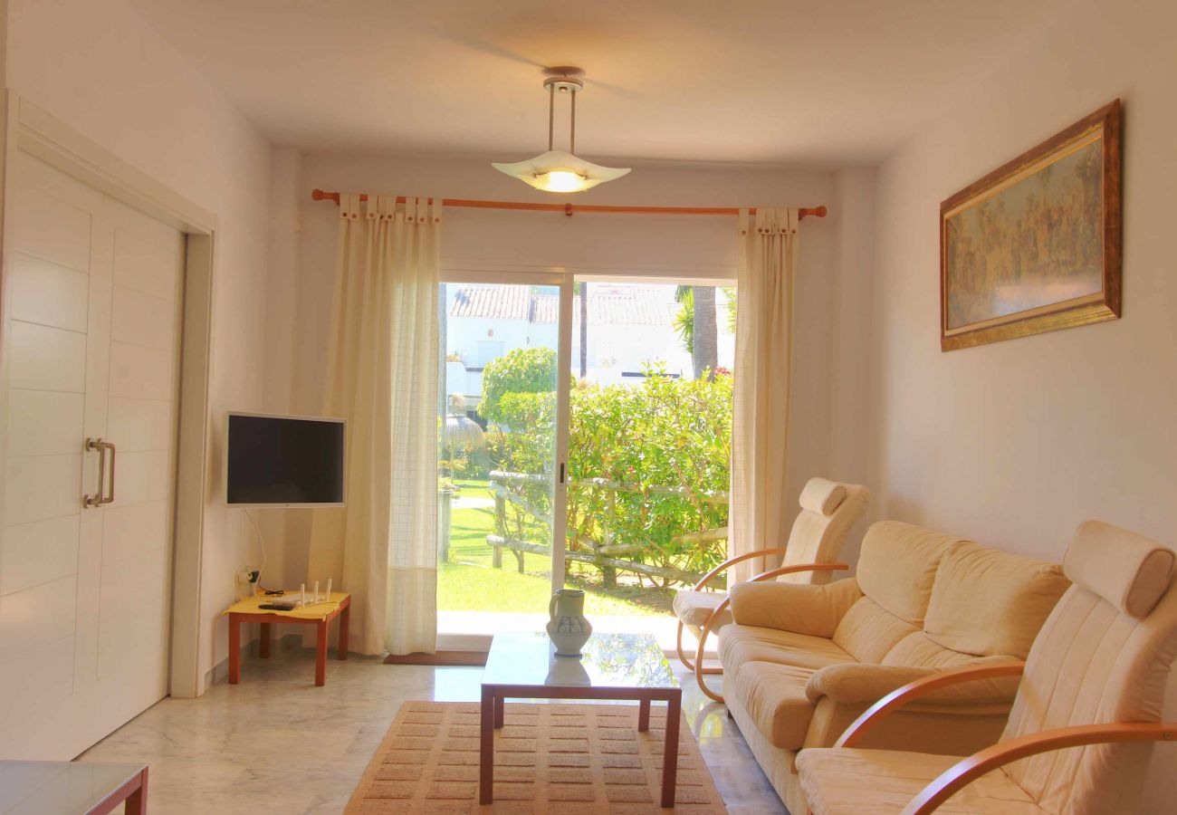 Terraced House in Marbella - 1176 Beachfront Paradise in Bahia de Marbella