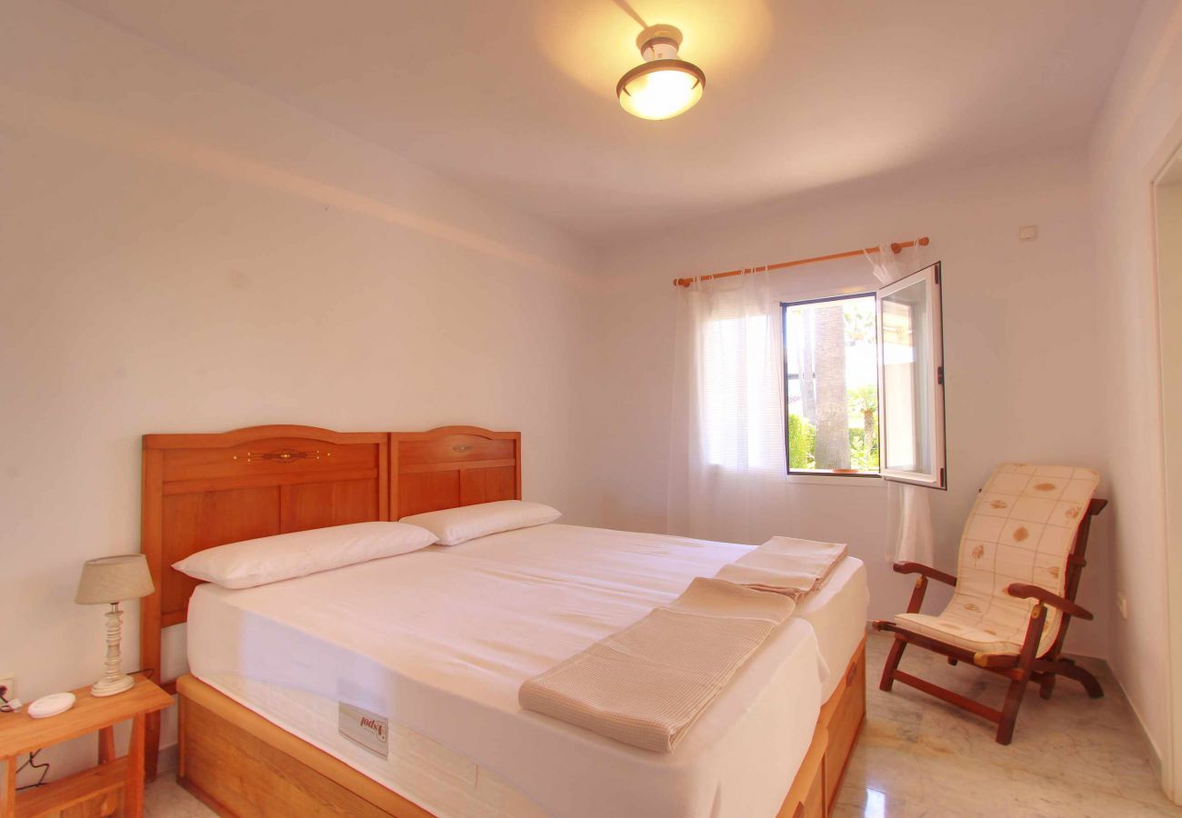 Terraced House in Marbella - 1176 Beachfront Paradise in Bahia de Marbella