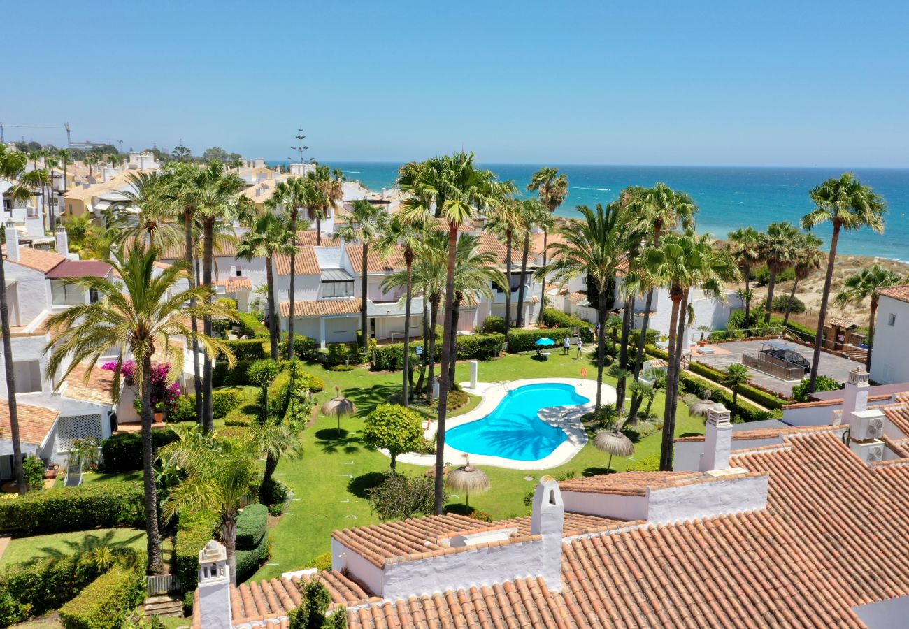Terraced House in Marbella - 1176 Beachfront Paradise in Bahia de Marbella