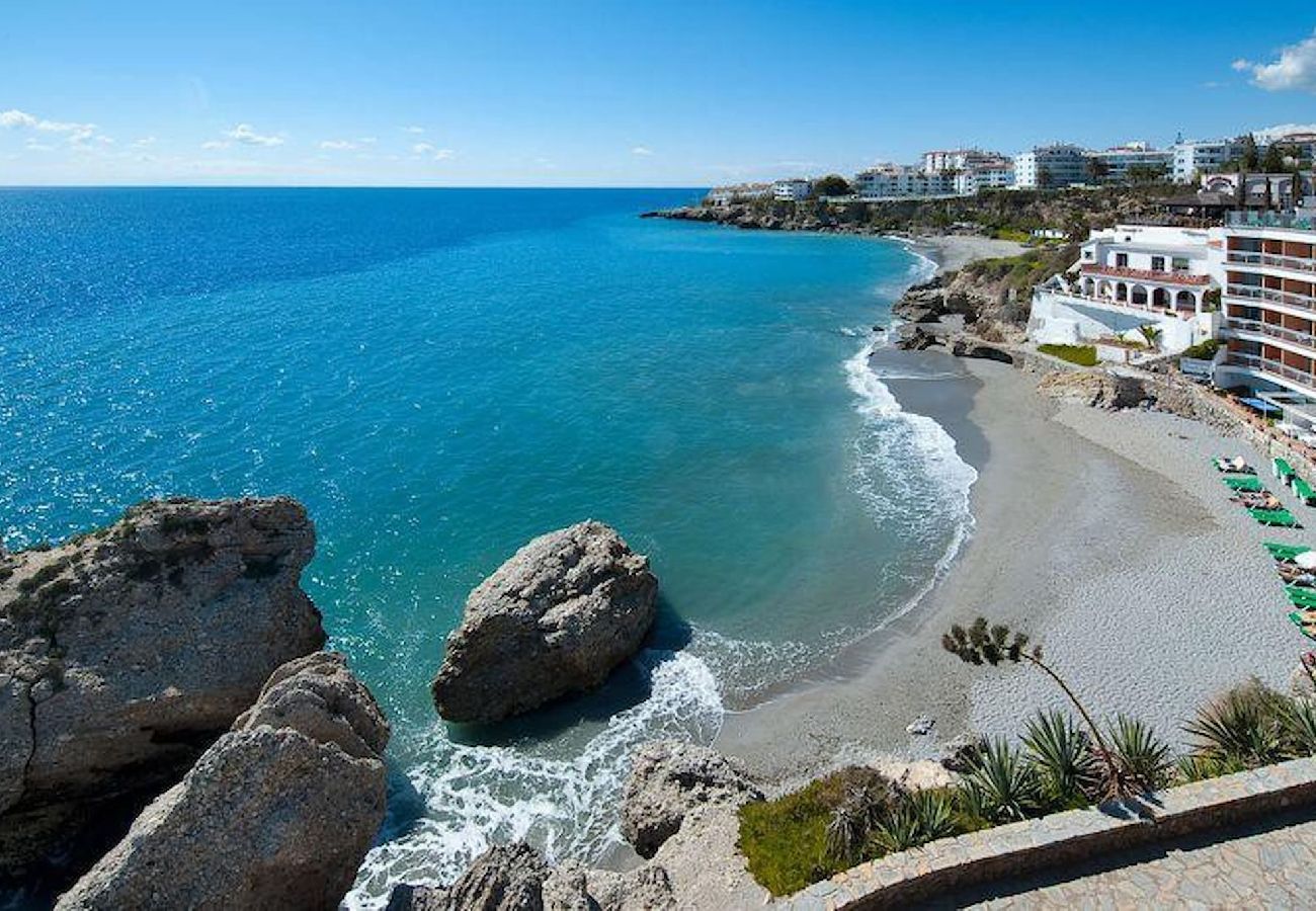 Apartment in Nerja - Apartamento Edificio Sur by At Home Costa del Sol