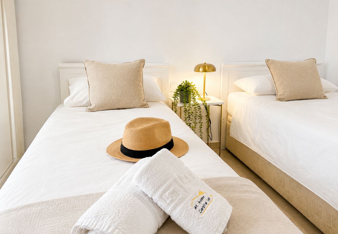 Apartment in Marbella - Apartamento Sol de Marbella Sea View by At Home