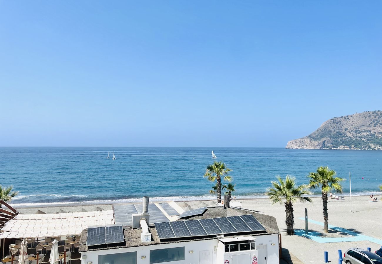 Apartment in La Herradura - Apartamento Sol y Mar la Herradura by At Home Cost