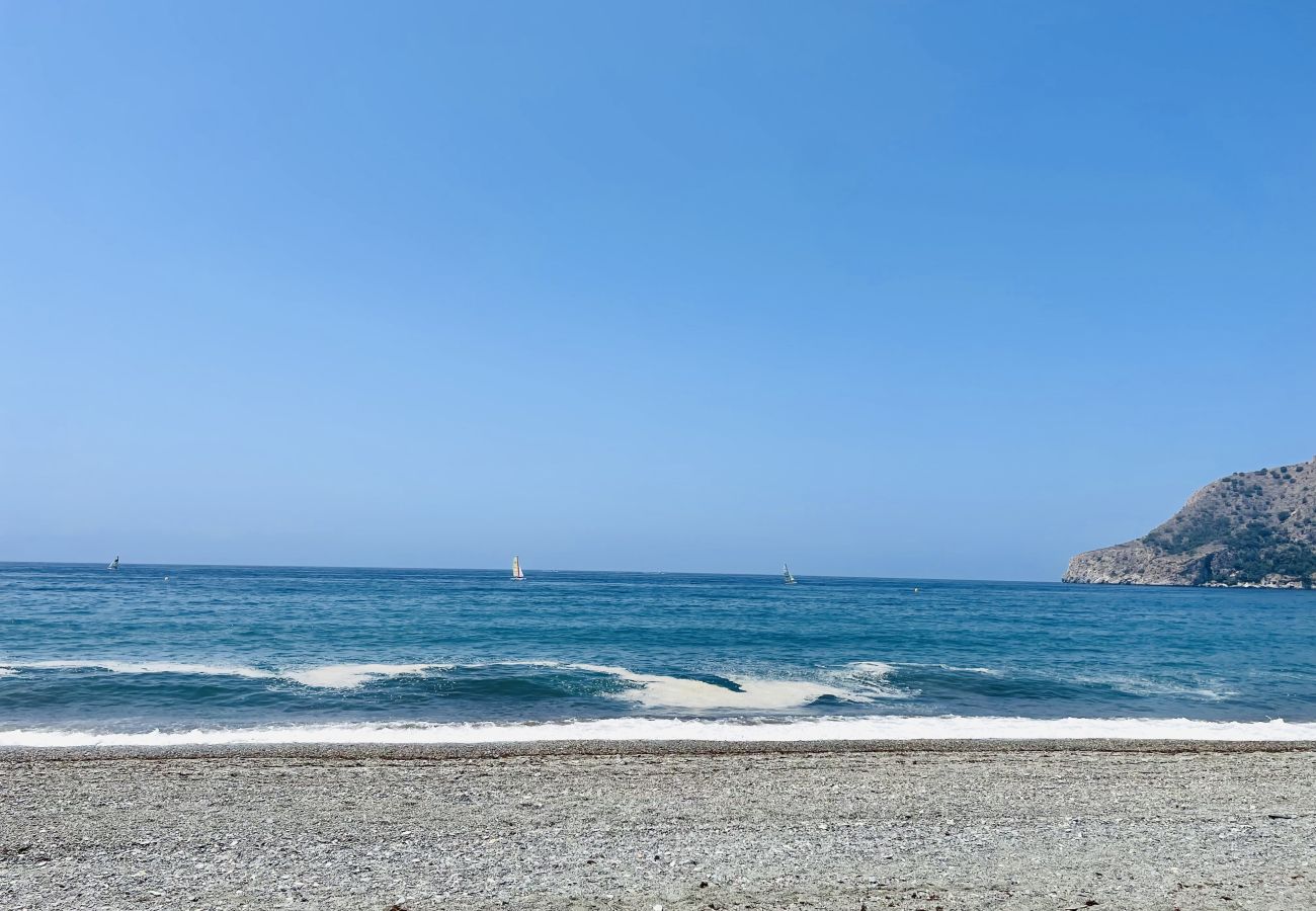 Apartment in La Herradura - Apartamento Sol y Mar la Herradura by At Home Cost