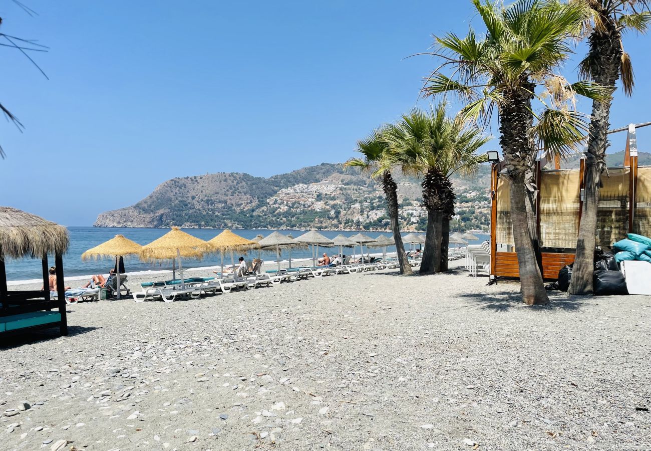 Apartment in La Herradura - Apartamento Sol y Mar la Herradura by At Home Cost