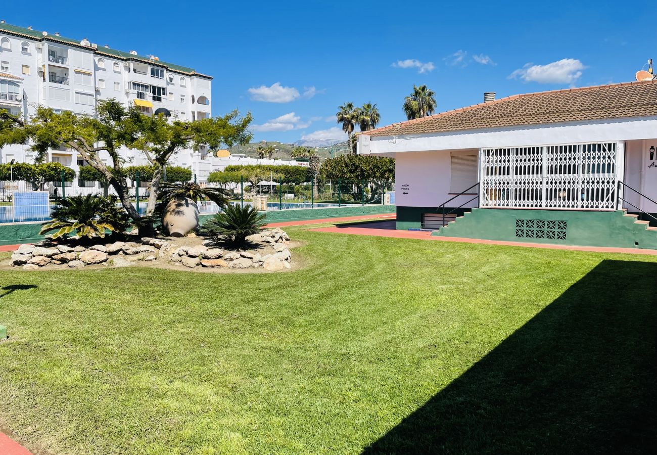 Apartment in Torrox Costa - Alma de Laguna · Vistas al mar y piscina