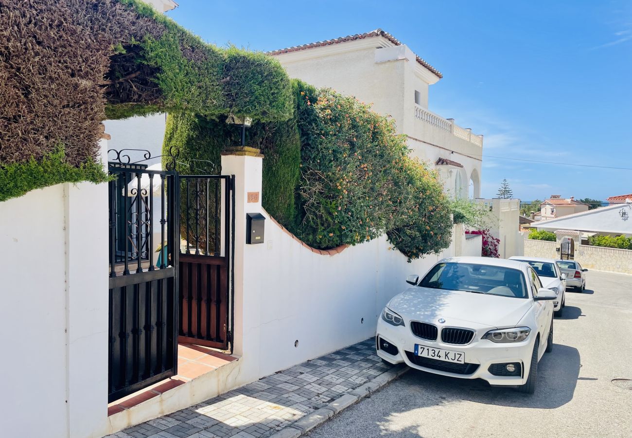 Apartment in Caleta de velez - Apto. Barbacana by At Home Costa del Sol