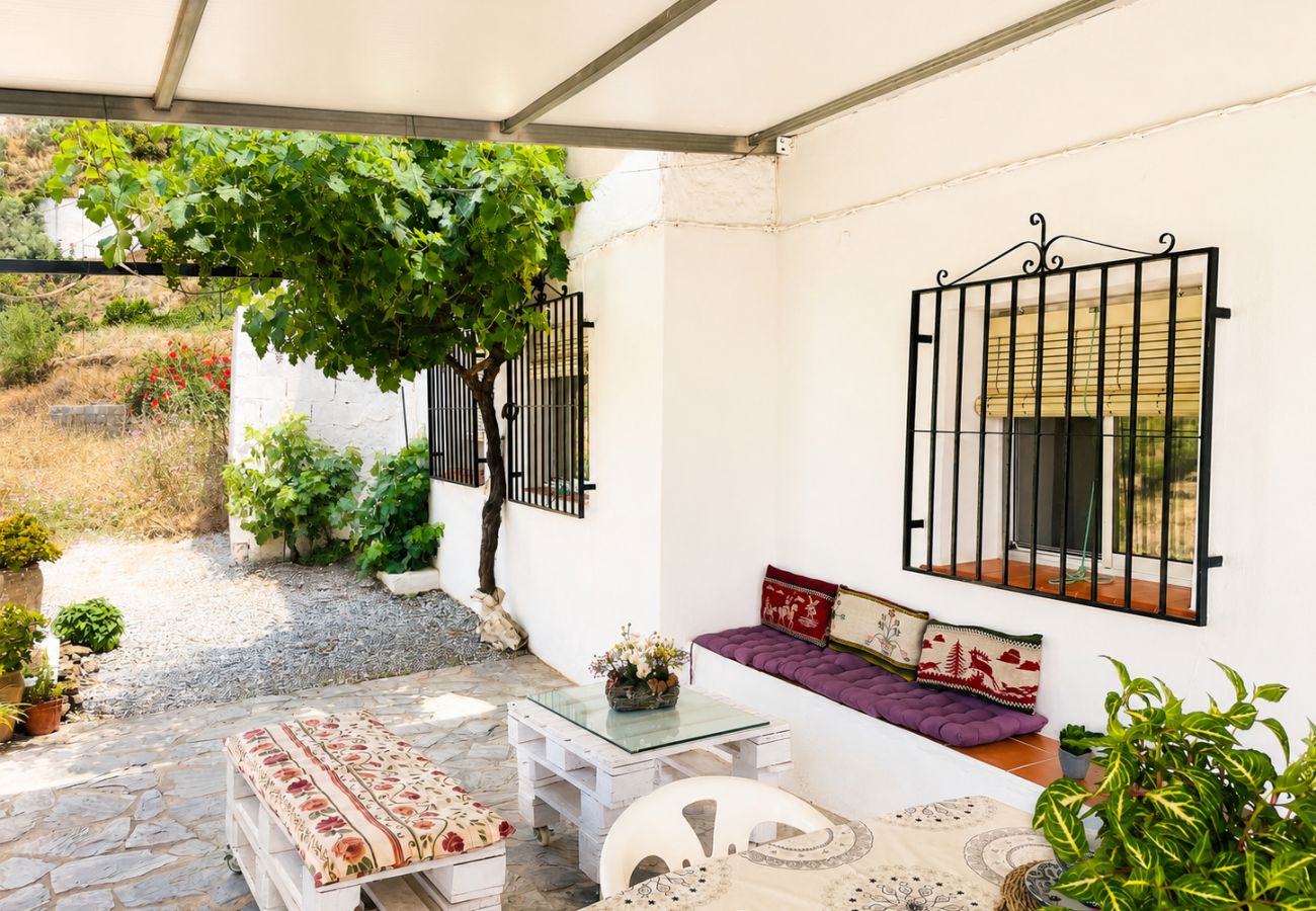 Cottage in Sayalonga - Cortijo Majuelo con piscina privada Sayalonga