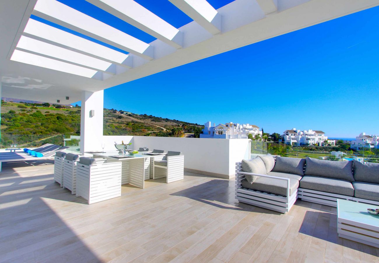 Appartement à Estepona - 2288 Luxury Penthouse with Private Rooftop Pool