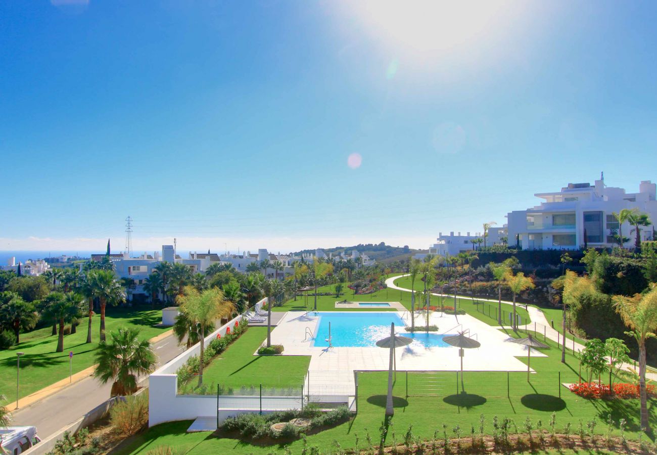 Appartement à Estepona - 2288 Luxury Penthouse with Private Rooftop Pool