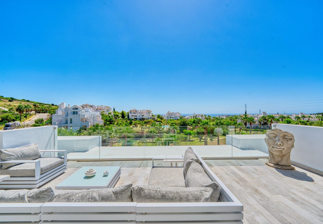Appartement à Estepona - 2288 Luxury Penthouse with Private Rooftop Pool