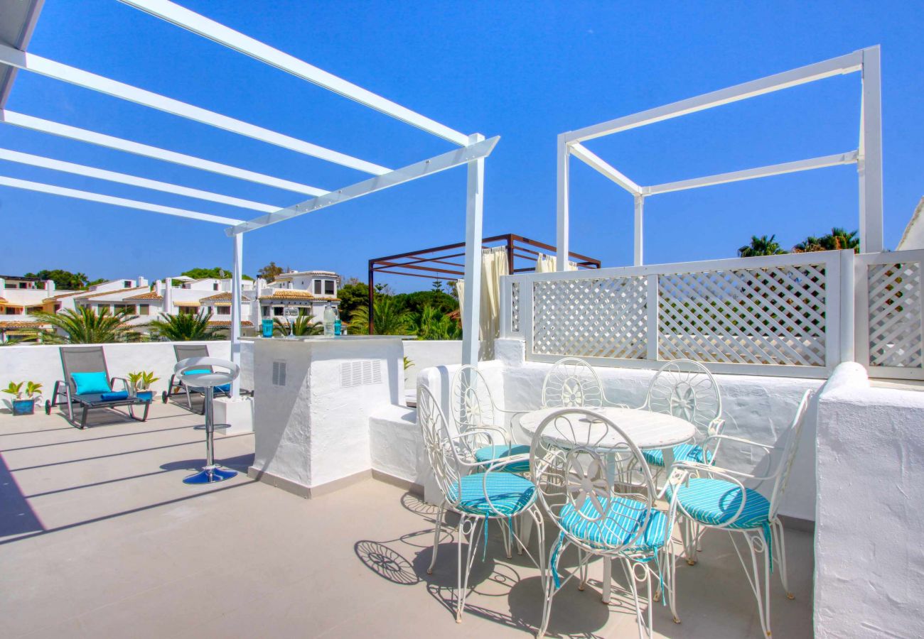 Appartement à Marbella - 1094 Luxurious Golden Beach Duplex Penthouse