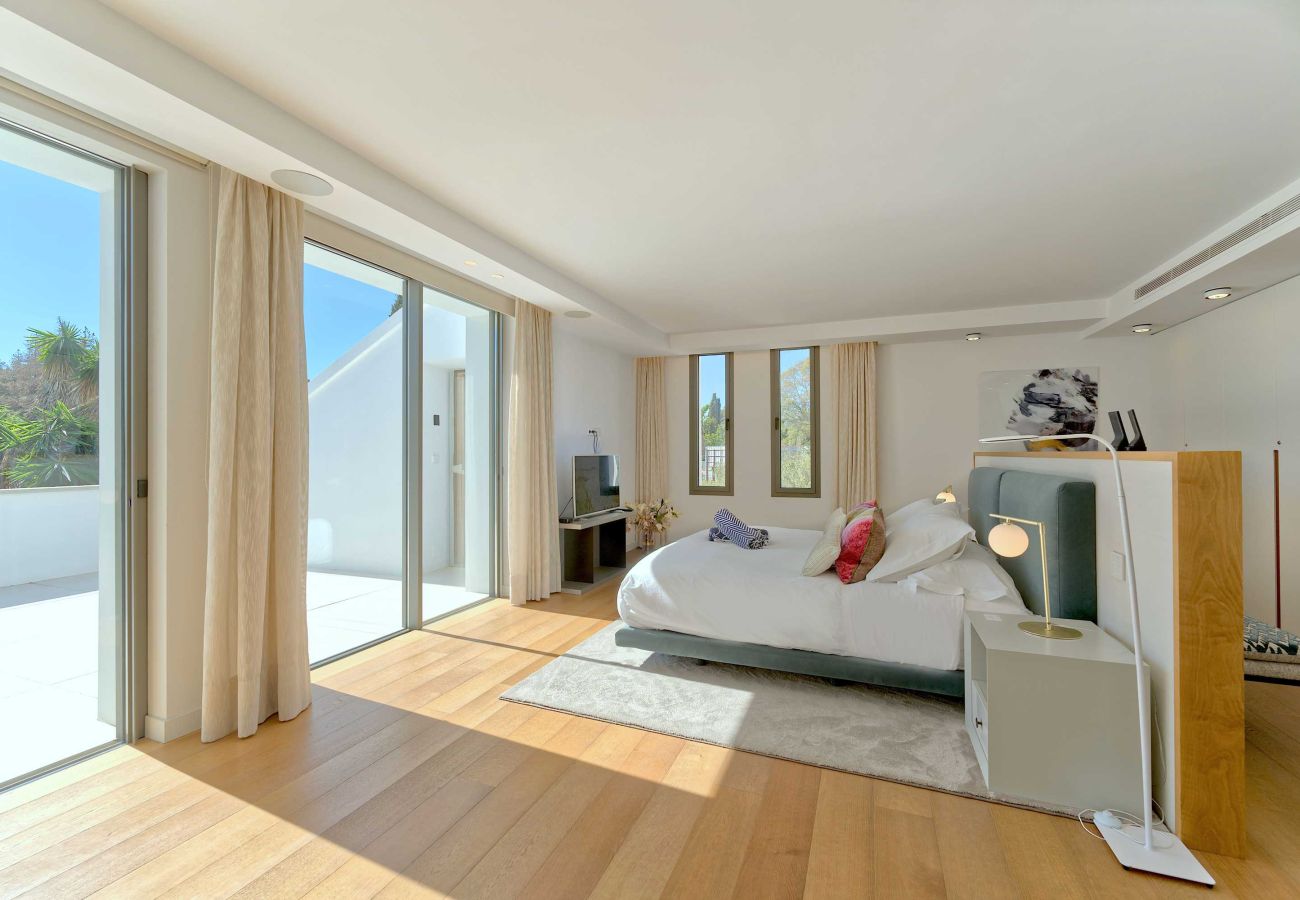 Villa à Marbella - 2244 Luxury Modern Villa with Pool in Puerto Banús