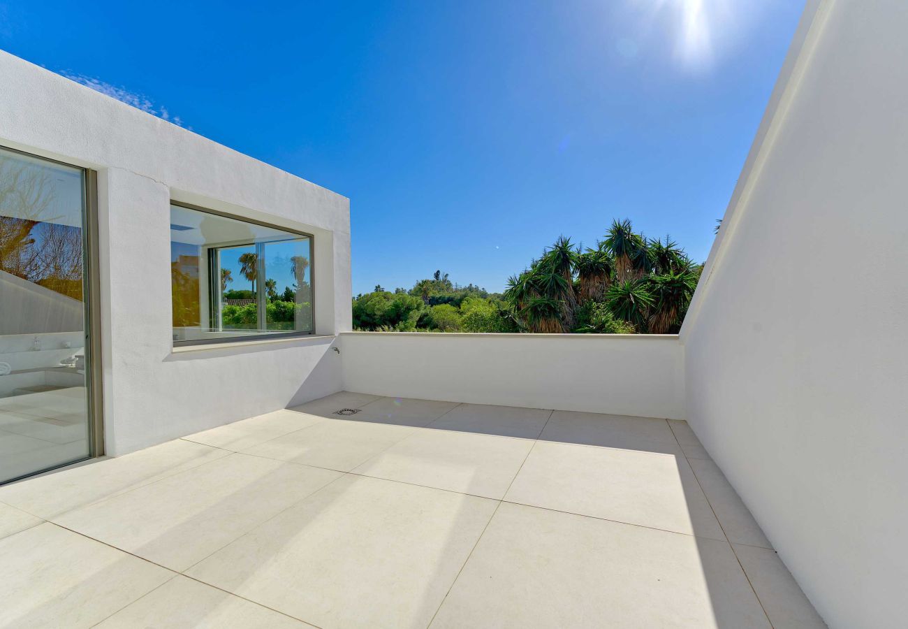 Villa à Marbella - 2244 Luxury Modern Villa with Pool in Puerto Banús