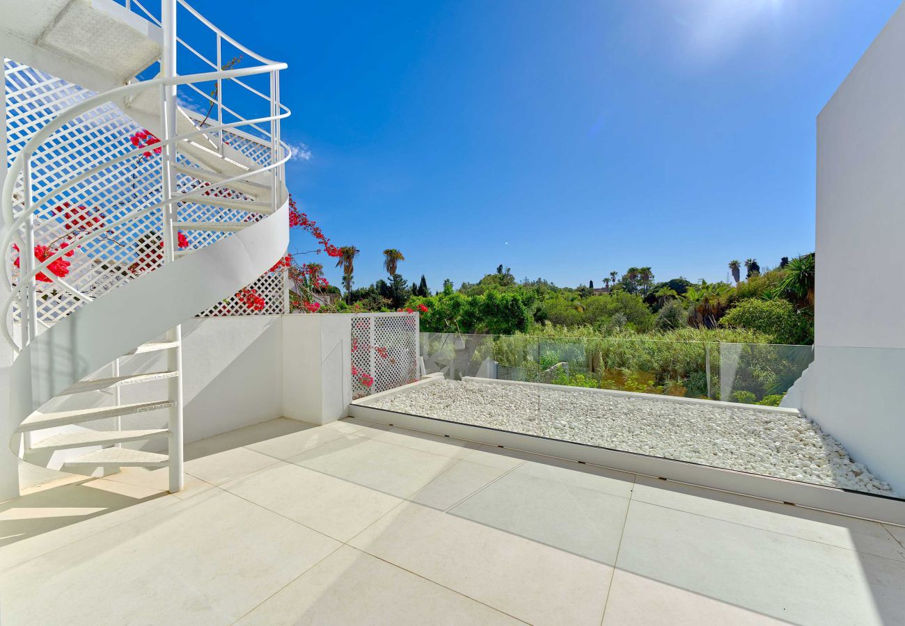 Villa à Marbella - 2244 Luxury Modern Villa with Pool in Puerto Banús