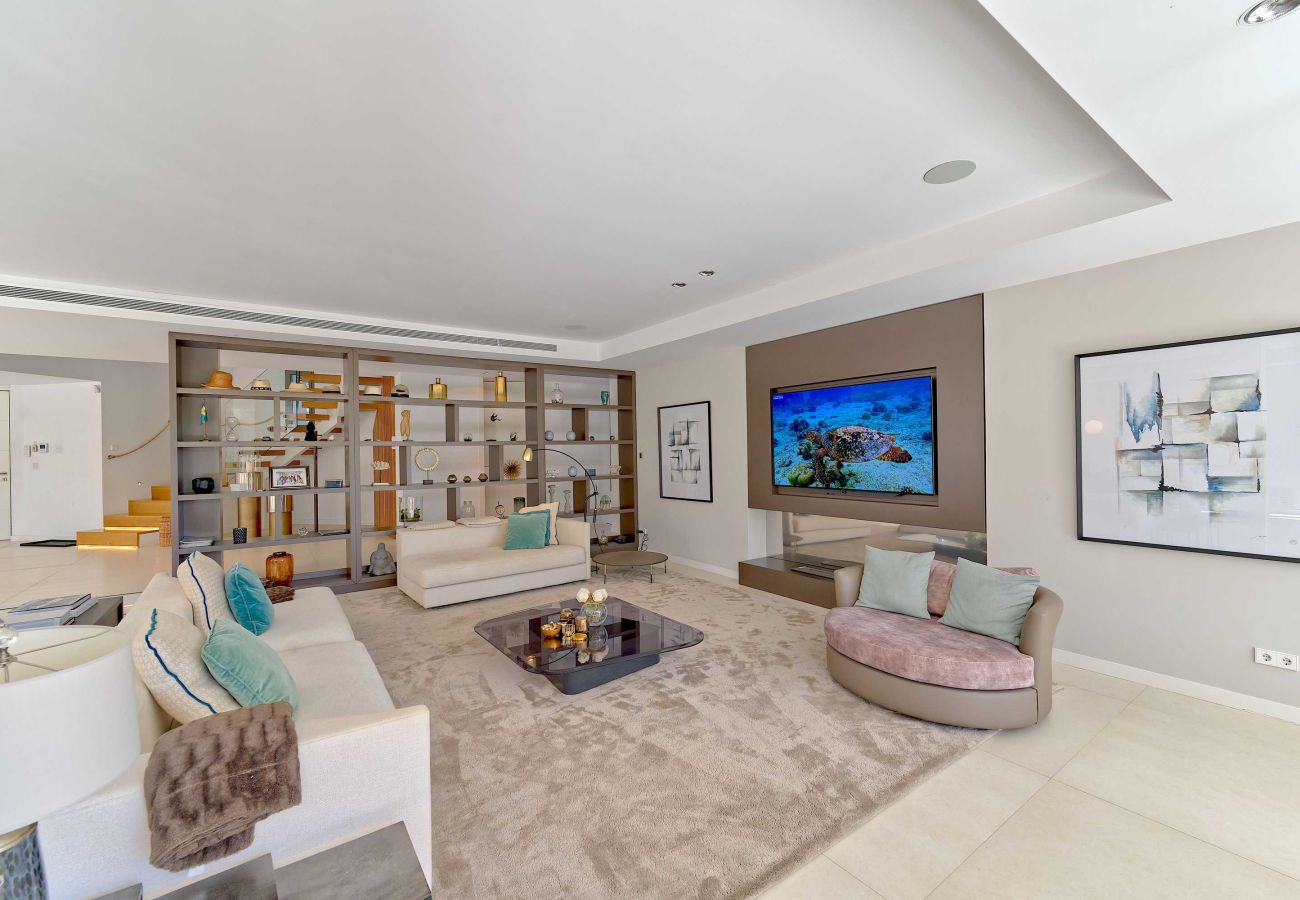 Villa à Marbella - 2244 Luxury Modern Villa with Pool in Puerto Banús