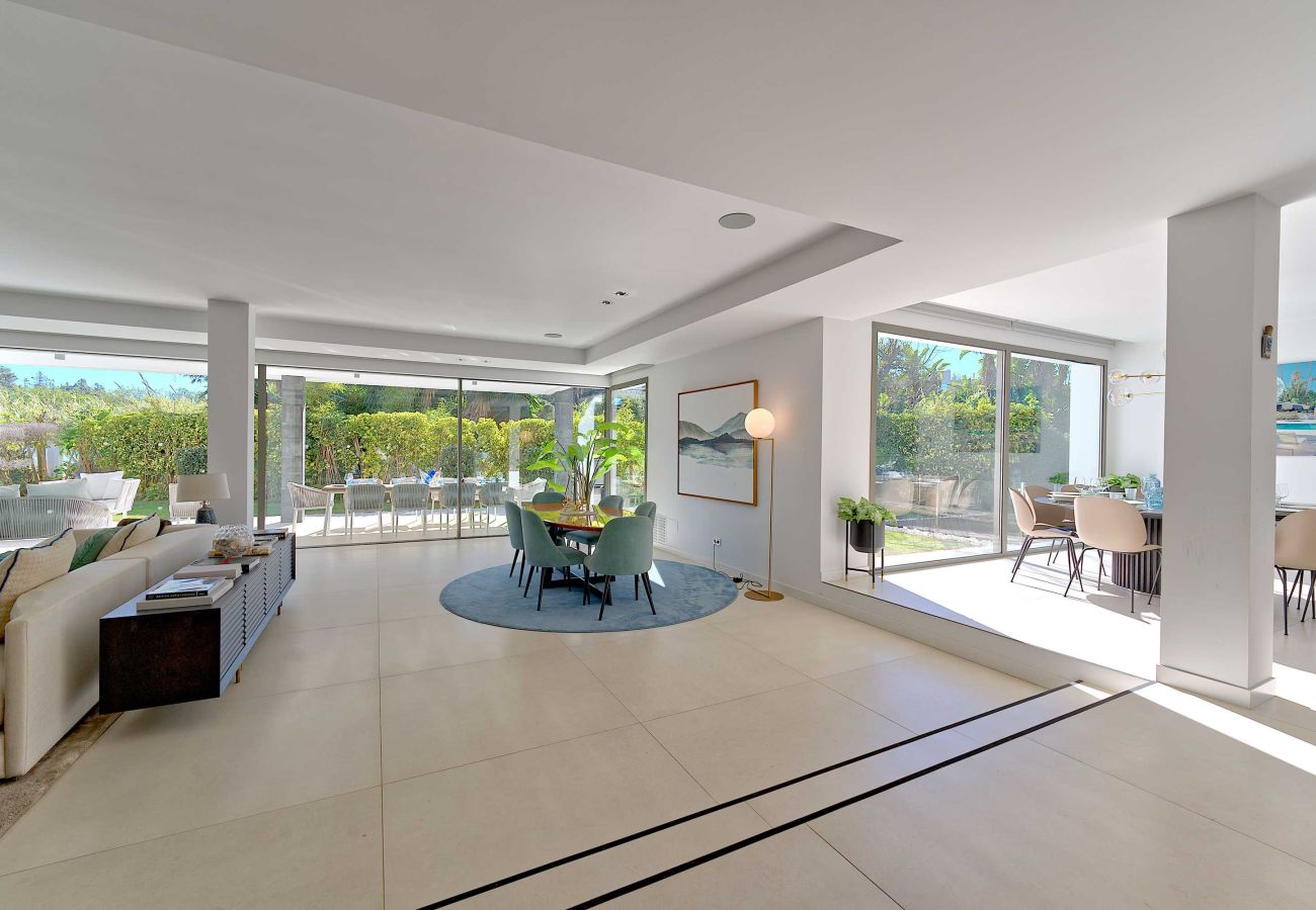 Villa à Marbella - 2244 Luxury Modern Villa with Pool in Puerto Banús
