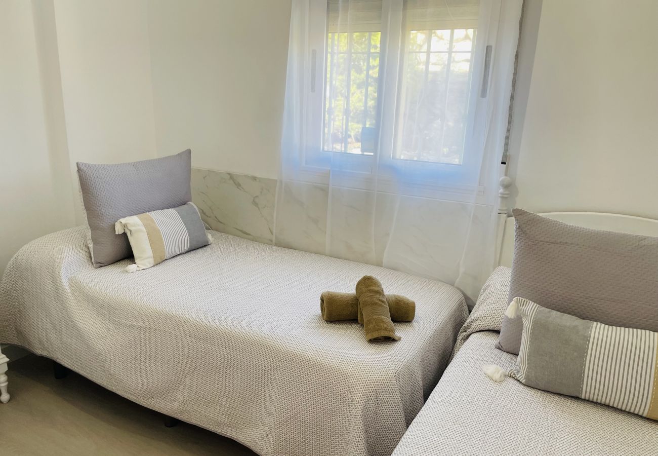 Appartement à Nerja - Apartamento Altos de Tamango con vistas y pisicina
