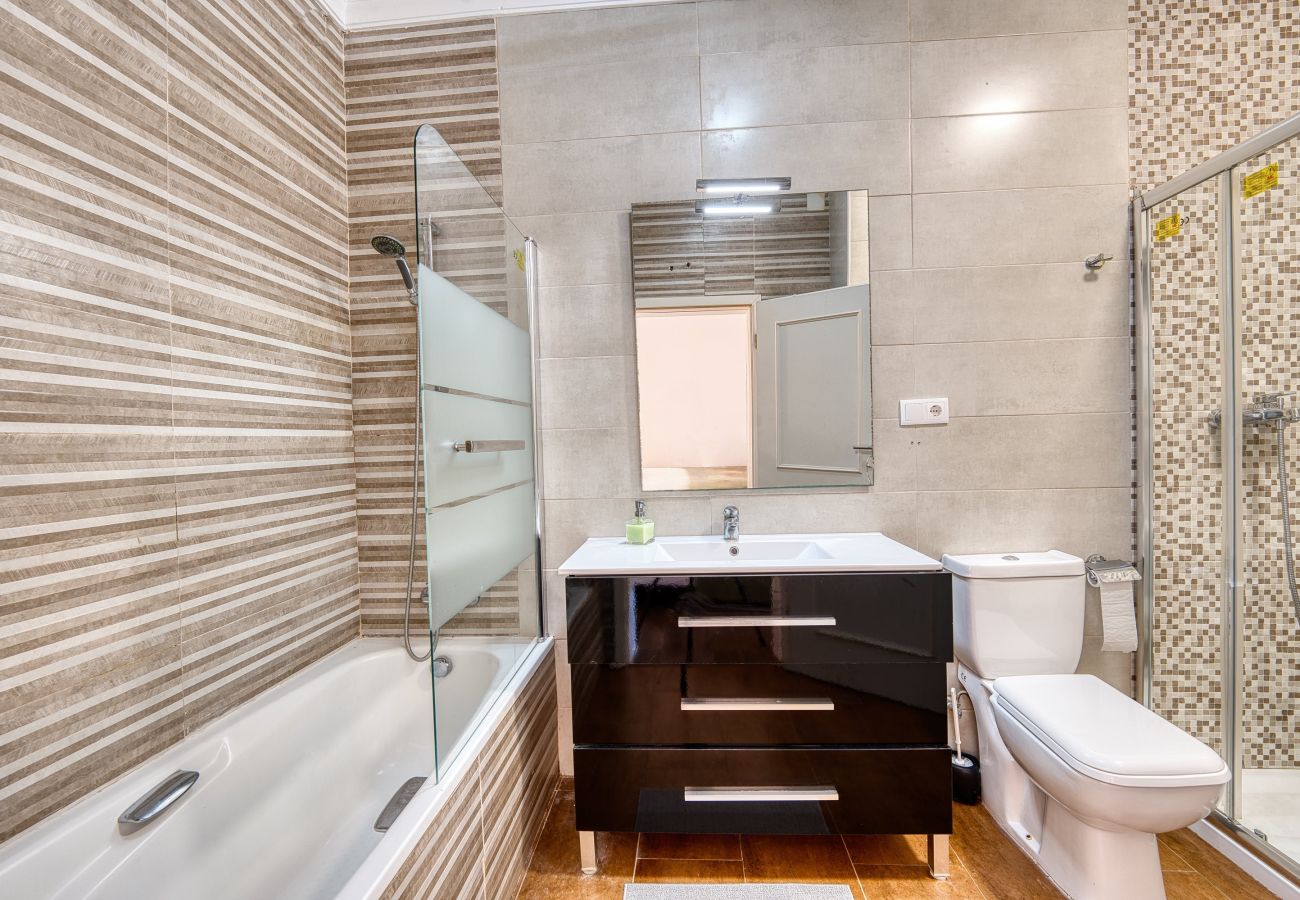 Villa à Marbella - 3077 Luxury Villa with Pool and Views in Elviria,