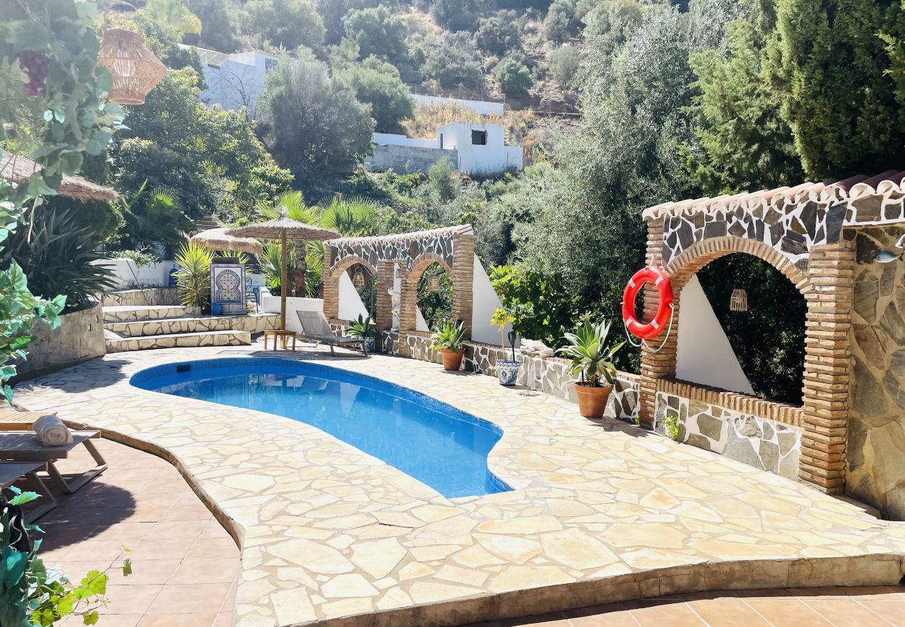 Villa à Torrox - Villa Jina con piscina by At Home Costa del Sol