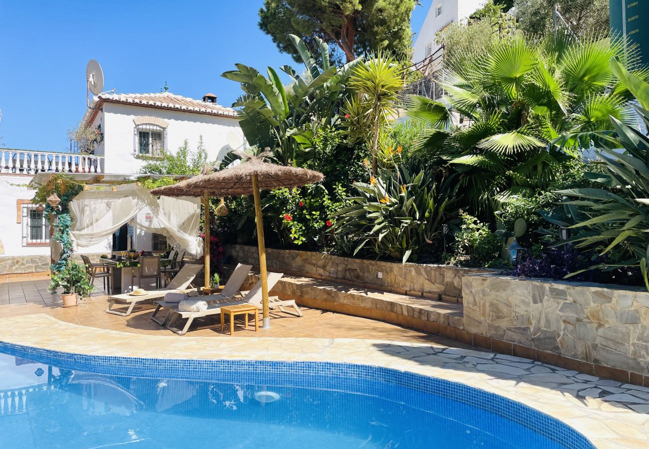 Villa à Torrox - Villa Jina con piscina by At Home Costa del Sol