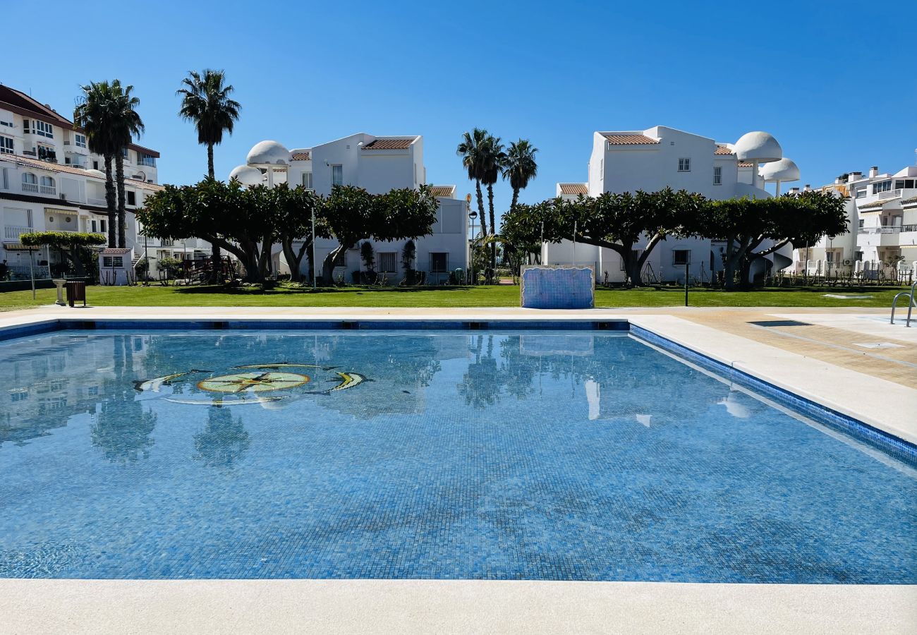 Appartement à Torrox Costa - Alma de Laguna · Vistas al mar y piscina